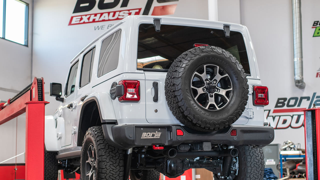 Borla 2018 Jeep Wrangler JL/JLU 3.6L 2DR/4DR ATAK SS Axle Back Black Coated Exhaust w/3.5in Tips