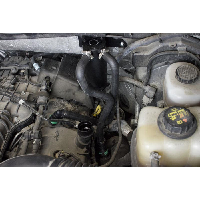 Mishimoto 11-14 Ford F-150 EcoBoost 3.5L Baffled Oil Catch Can Kit - Black