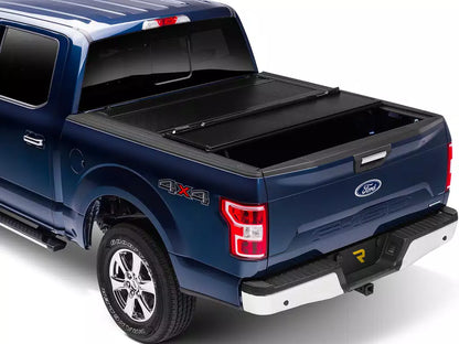 BAK 15-20 Ford F-150 5ft 6in Bed BAKFlip FiberMax
