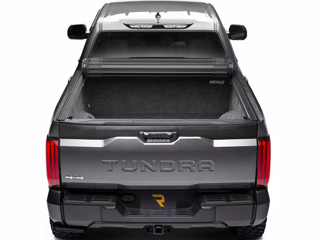 BAK 19-24 Dodge Ram (w/o Ram Box) Revolver X4ts 5.7ft Bed Cover w/T-Slot Rails
