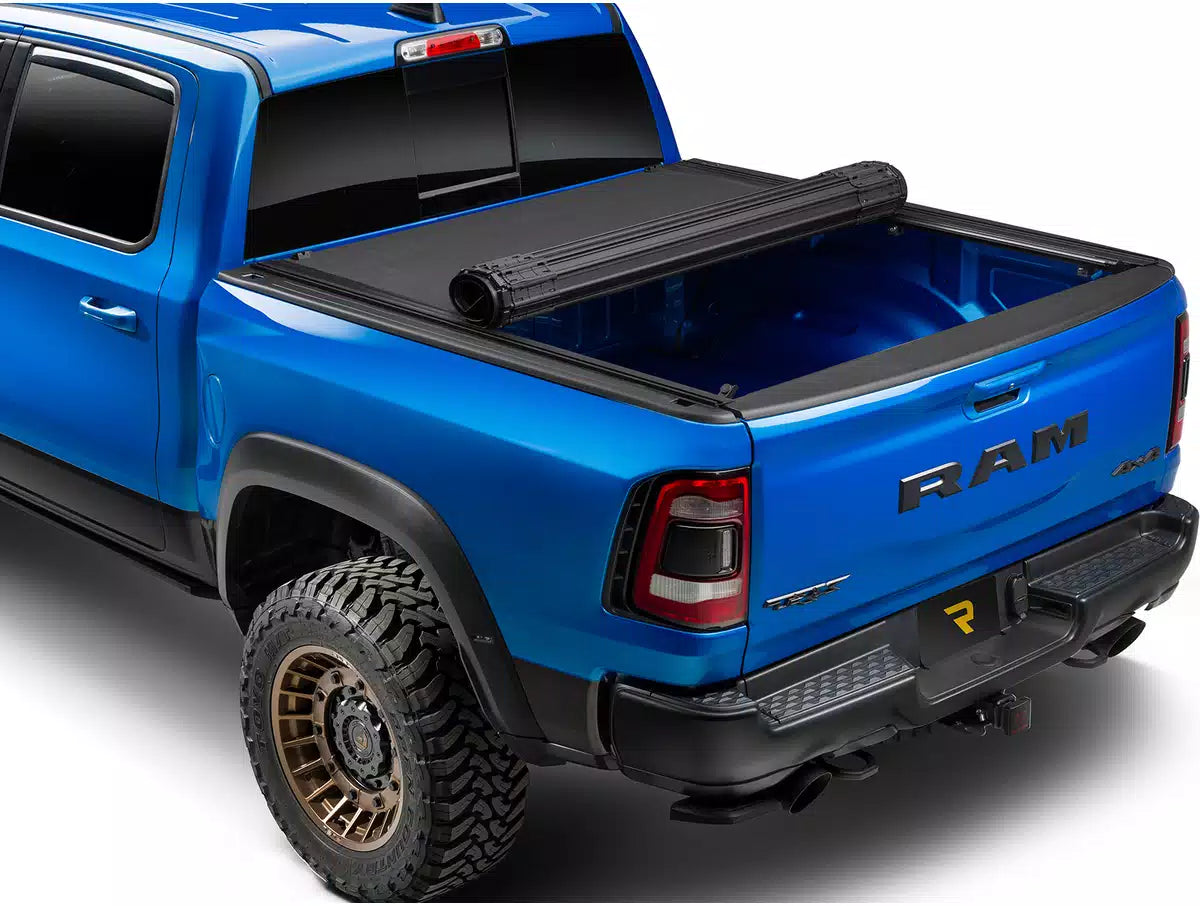 BAK 19-21 Dodge Ram w/o Ram Box Revolver X4s 6.4ft Bed Cover (New Body Style 1500 only)
