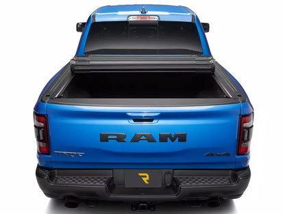 BAK 16-20 Toyota Tacoma Revolver X4s 5.1ft Bed Cover