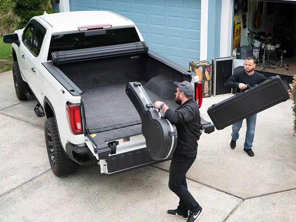 BAK 14-18 Chevy Silverado/GM Sierra Revolver X4s 6.7ft Bed Cover (2014 1500/15-19 1500/2500/3500)