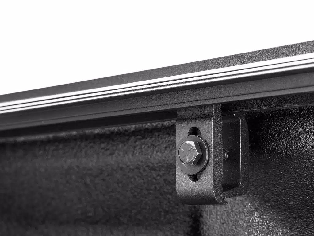 BAK 88-13 C/K / Chevy Silverado 1500 / 88-14 2500/3500 HD 6ft 6in Bed BAKFlip MX4 Matte Finish