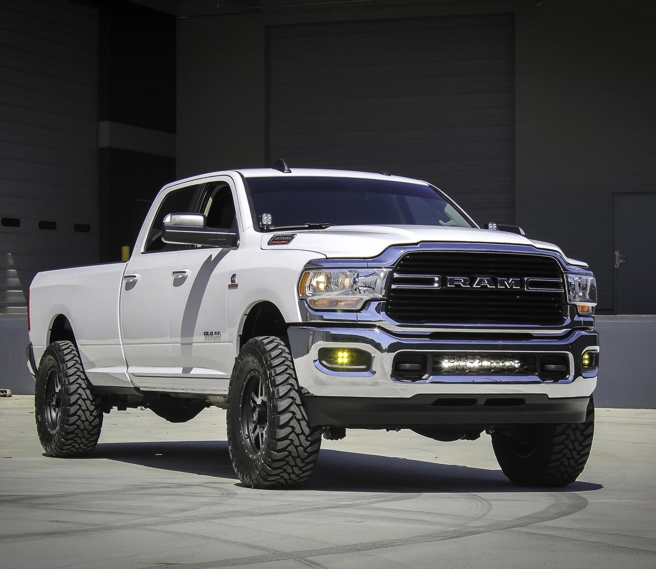 Baja Designs 2019+ Ram 2500/3500 20 Inch S8 Driving Combo Bumper Kit - Clear